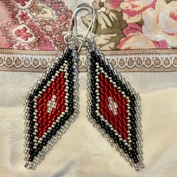 Hand Crafted Jewelry - HAND CRAFTED BEADED EARRINGS *NEW *JAPANESE GLASS BEADS *LIGHTWEIGHT